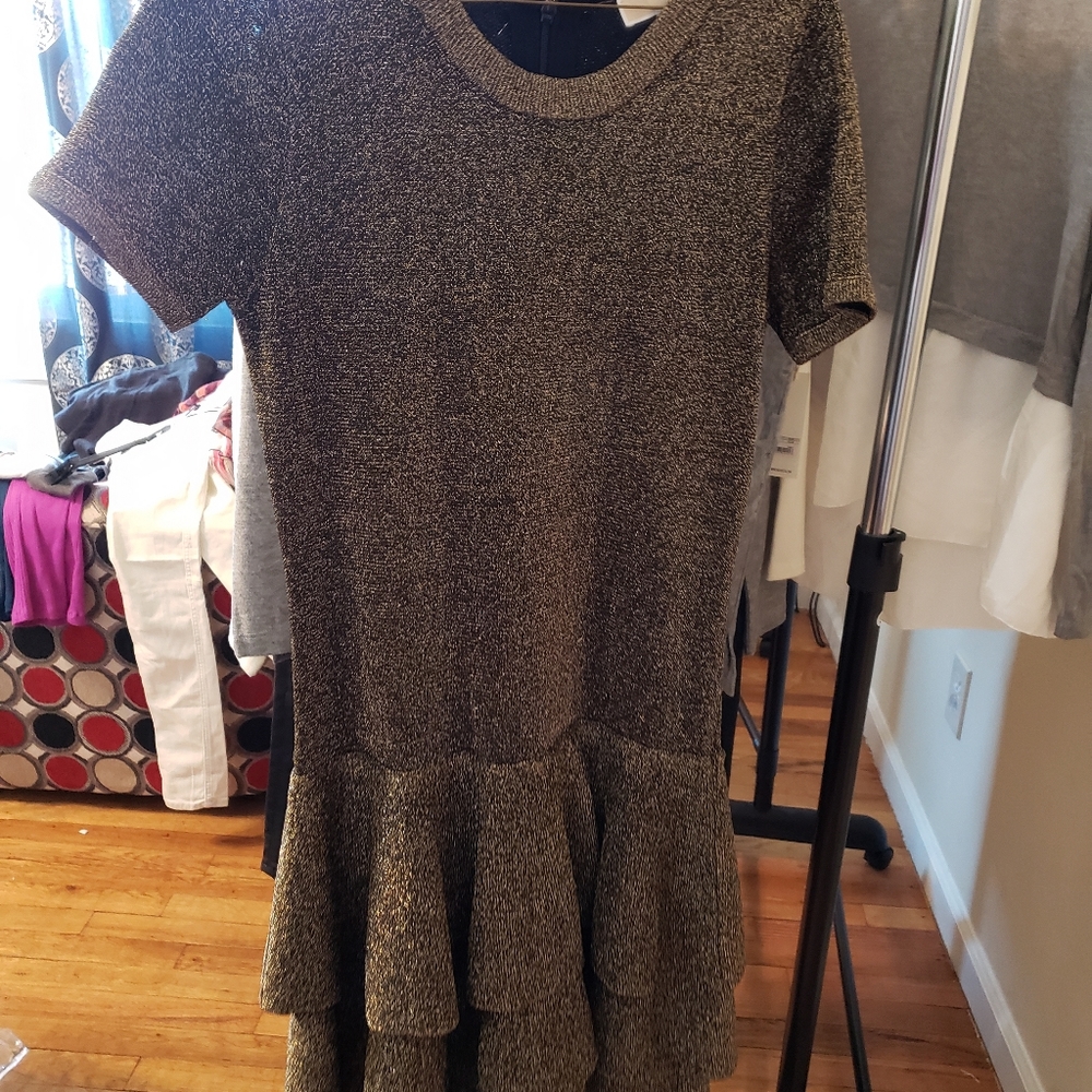 Clothes - Picture 4 of 16